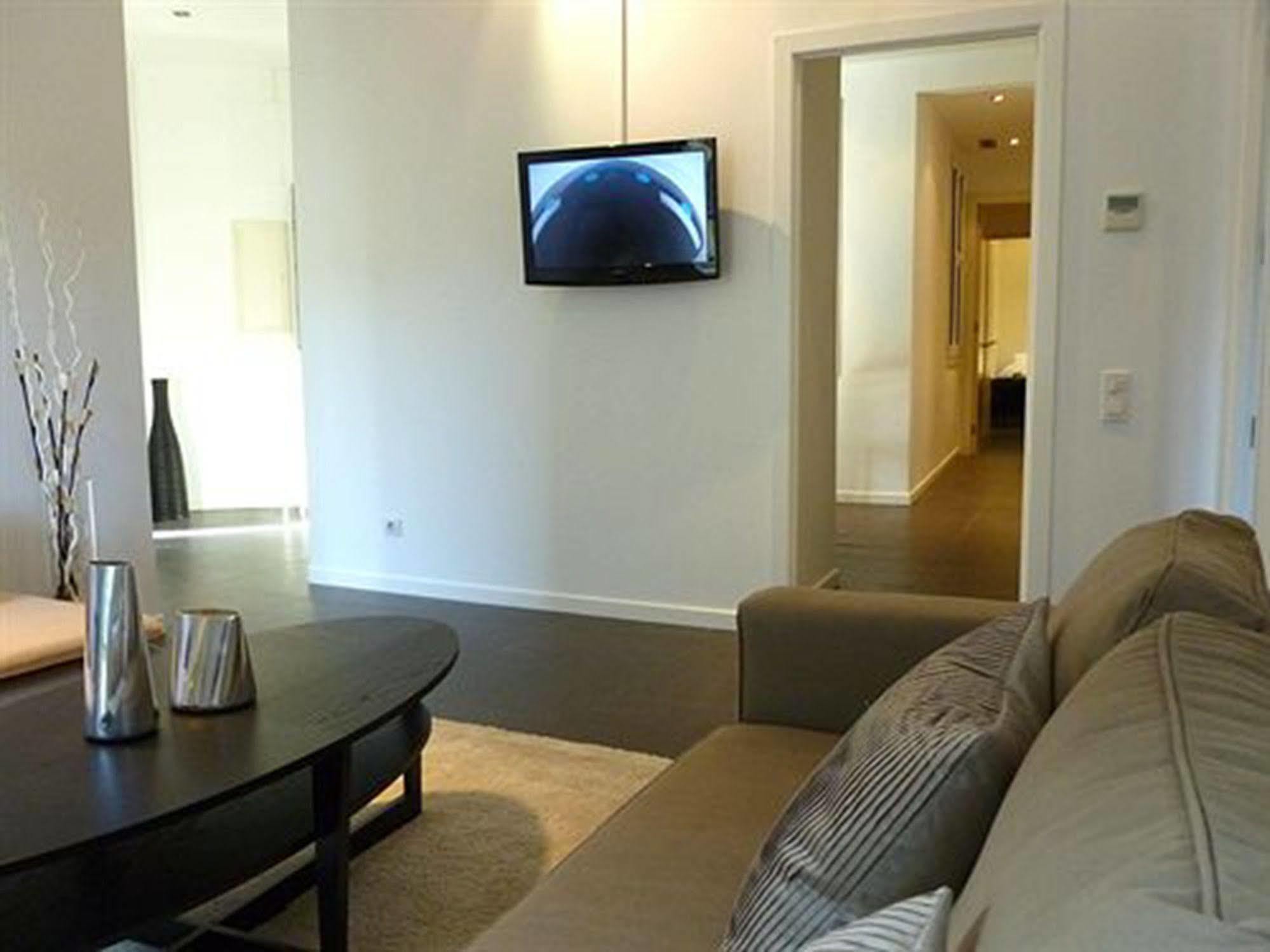 Super Balmes Guest House Barcelona Room photo